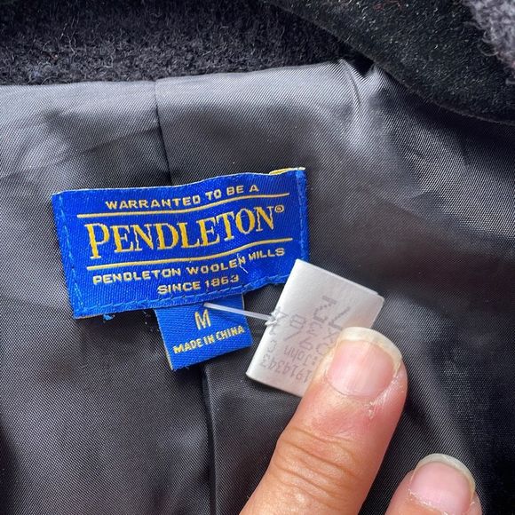 Pendelton Blazer Womans Medium Merino Wool Fuzzy and Soft Similar to Shearling - Picture 4 of 13